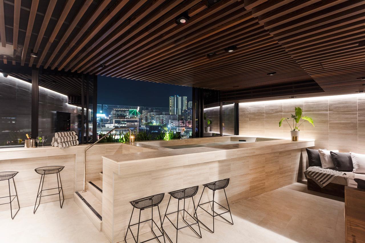 Aparthotel Fv By Peppers Brisbane Exterior foto The Sky Bar